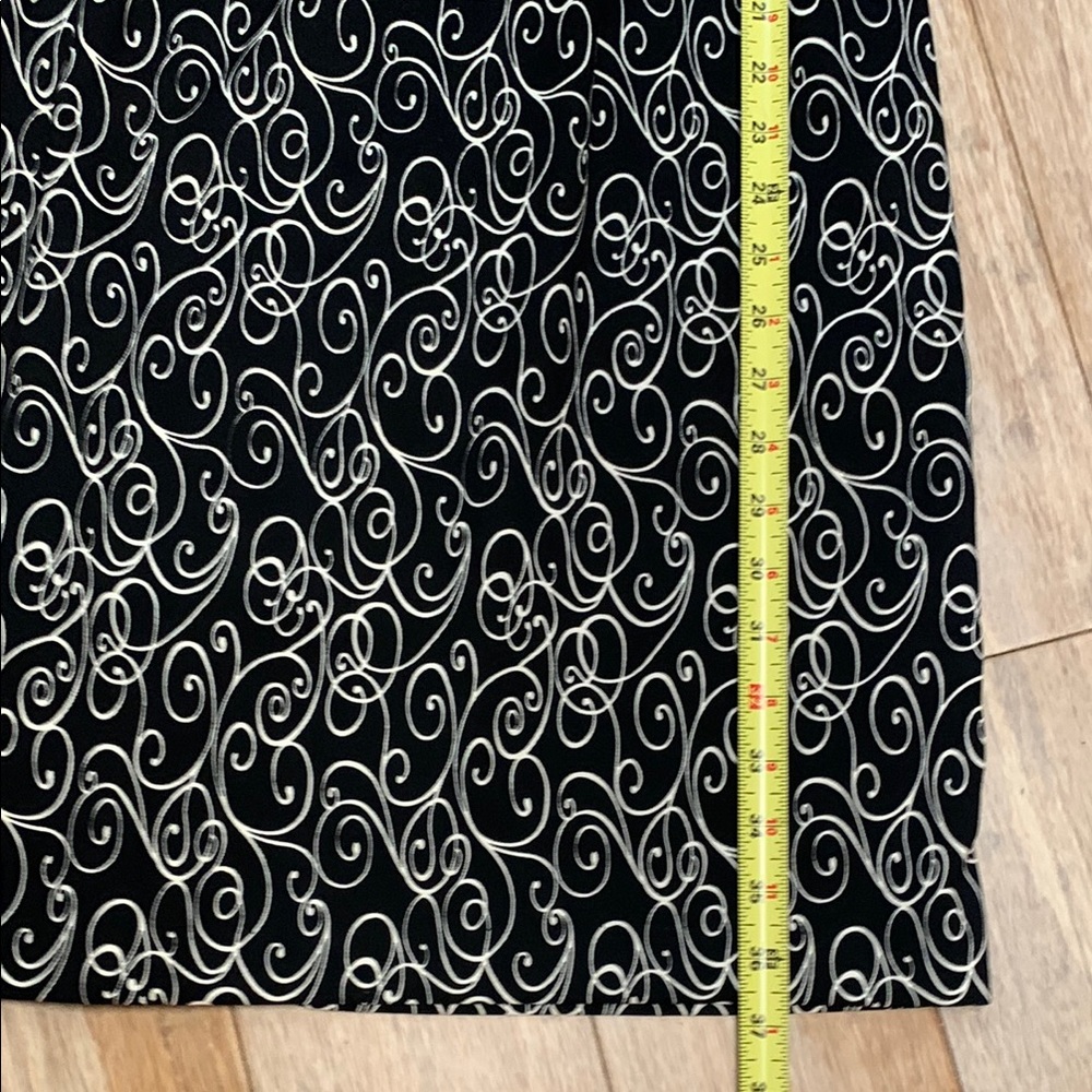 connected apparel Black Sleeveless Sheath Dress with White Swirl Pattern - Picture 4 of 7
